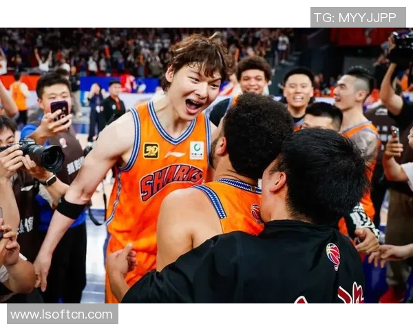 上海大鲨鱼迎战印尼年轻骑士期待精彩对决与激烈竞争